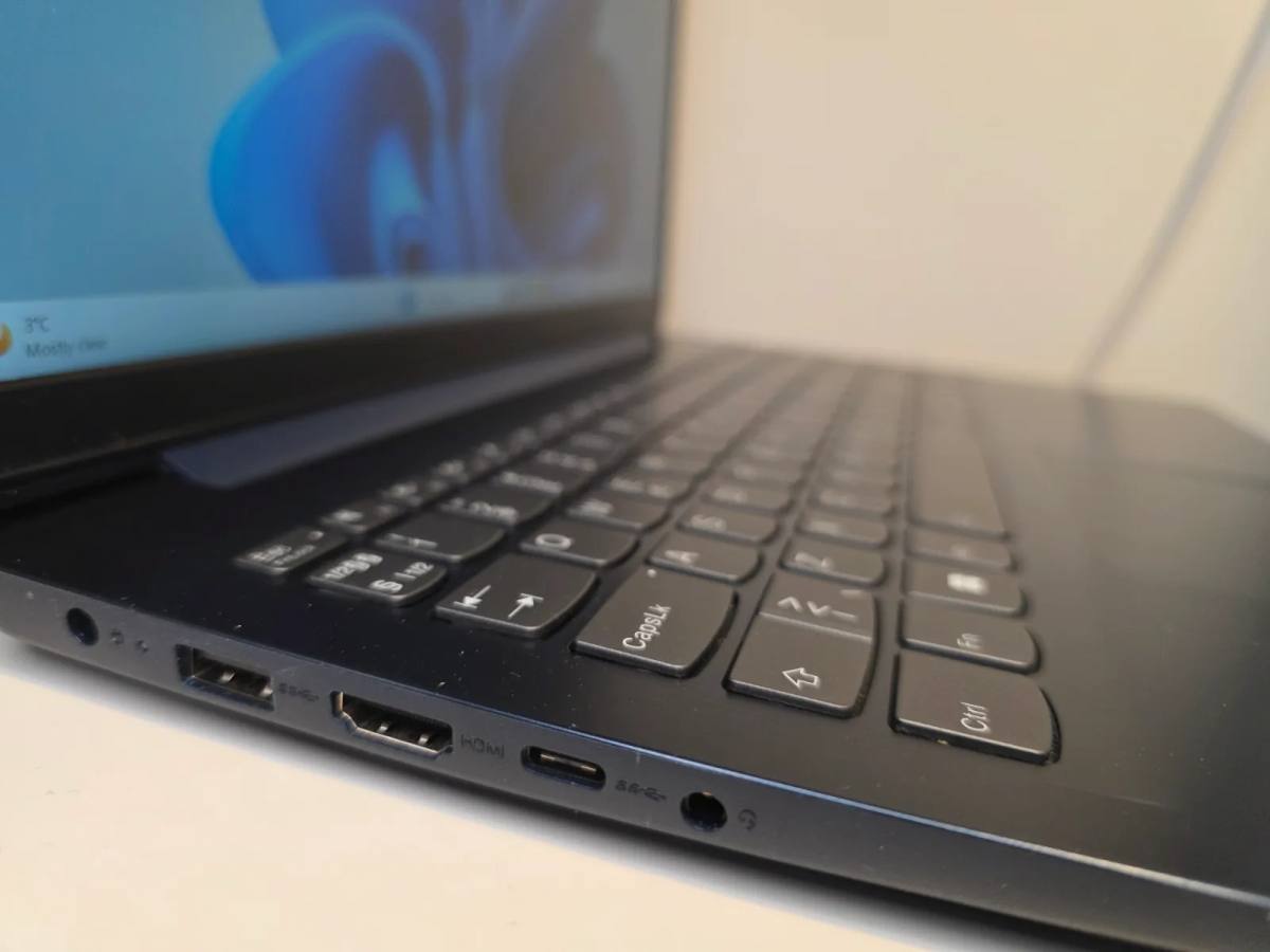Lenovo ideapad 3 15 fartölva 4
